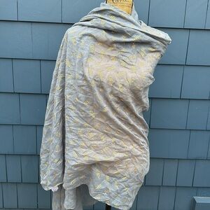 🩶🩶🩶Grey large wrap, shawl, shrug, gold feather detail